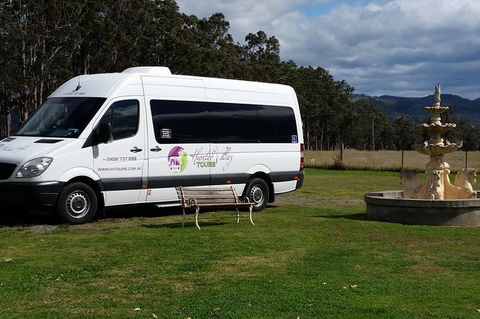 Hunter Valley Exclusive Kangaroo And Wine Tasting Experience - Hobart Tourism 5