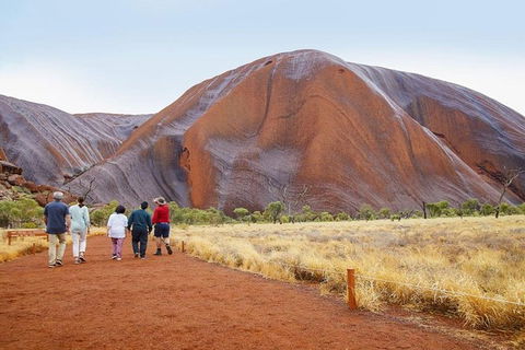 Explore Uluru: 7 Hours Guide Tour At Sunrise With Light Breakfast - Hobart Tourism 5