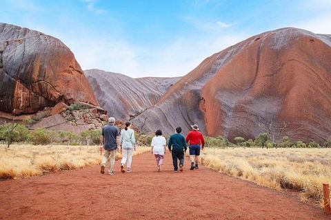 Explore Uluru: 7 Hours Guide Tour At Sunrise With Light Breakfast - Hobart Tourism 0