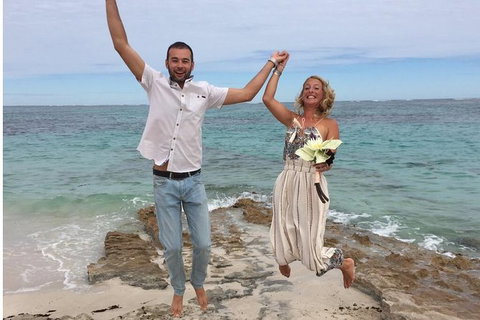 Elope In Paradise - Weddings At Mission Beach - Hobart Tourism 1