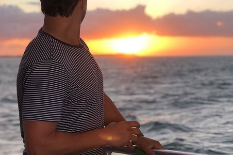 Sunset Twilight Cruise In Hervey Bay - Tourism TAS 3