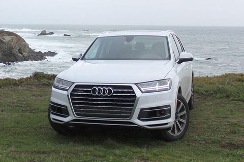 Audi Q7 SUV Melbourne Airport To CBD - Tourism TAS 5