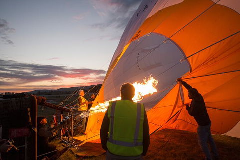 Ballooning Over The Avon Valley, Perth - Hobart Tourism 5
