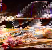 Full-Day Gourmet Wine Tour with Pick Up and Lunch - Tourism TAS