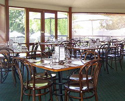 Oakbank Hotel - Hobart Tourism 1