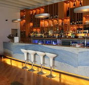 Pontoon Bar - Hobart Tourism