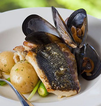 Chris's Beacon Point Restaurant - Tourism TAS 3