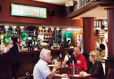 O'Malley's Irish Pub - Tourism TAS 2