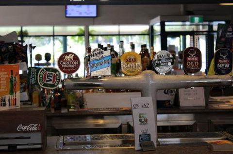 Bonny Hills Beach Hotel - Tourism TAS 2