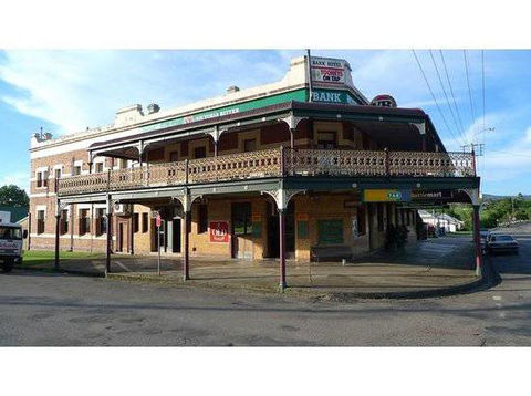 Bank Hotel Dungog - Hobart Tourism 0