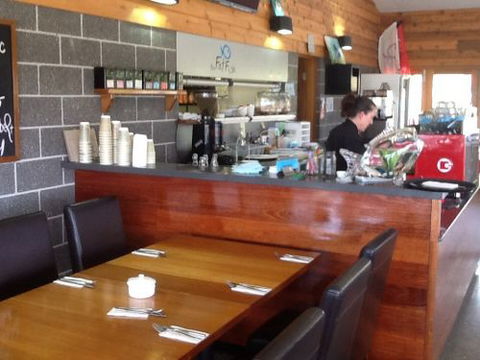 Fat Fish Beachfront Bistro - Tourism TAS 2