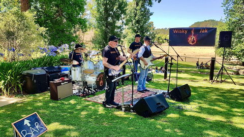 Angas Plains Wines Live In The Vines, With The Band -Wisky Jak - Tourism TAS 0
