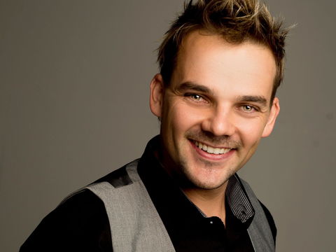 Peter Williams - Searching Spirit Tour - Hobart Tourism 0
