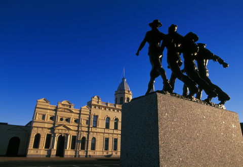 ANZAC Day - Tourism TAS 0