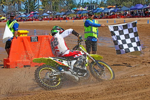 Beach Motorcycle Races - Hobart Tourism 1