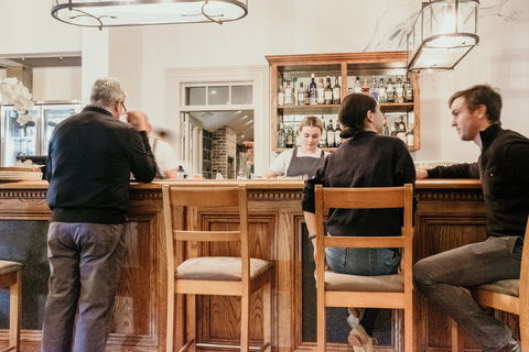 Bottomless Brunch At The Belfast - Hobart Tourism 0