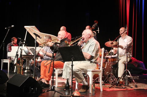 Noosa Jazz Party - Hobart Tourism 0