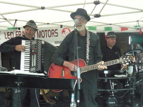 Festa Delle Salsicce (Festival Of The Sausage/ Griffith Salami Festival) - Tourism TAS 1