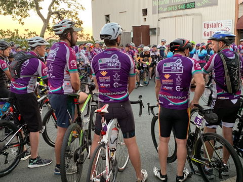 Hand Heart Pocket River 2 Reef Ride - Hobart Tourism 0