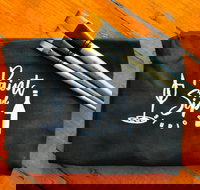 Paint and Sip Experience - Tourism TAS