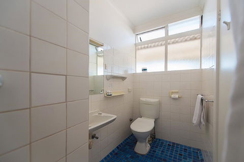 Blue Hills Motel - Tourism TAS 5