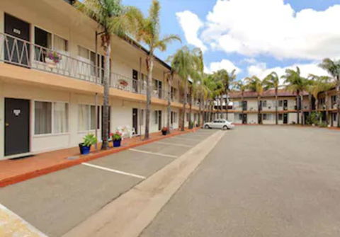 Econo Lodge Griffith Motor Inn - Tourism TAS 6