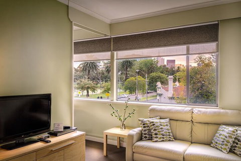 Birches Serviced Apartments - Tourism TAS 5
