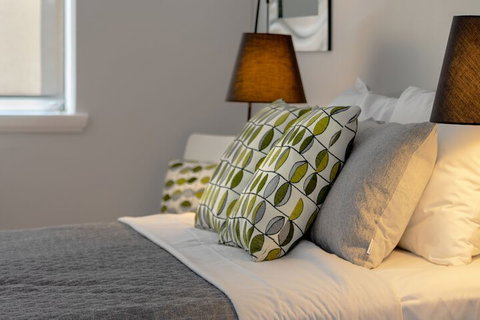 Birches Serviced Apartments - Tourism TAS 3