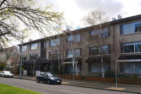 Birches Serviced Apartments - Tourism TAS 1