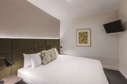 Adina Apartment Hotel Melbourne - Tourism TAS 6