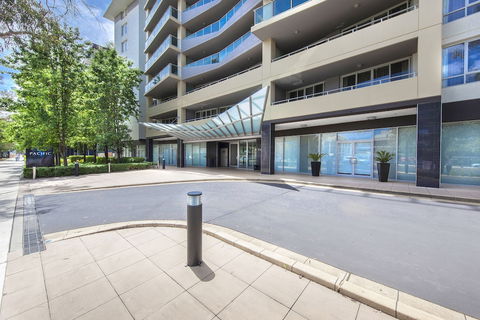 Pacific Suites Canberra - Tourism TAS 1