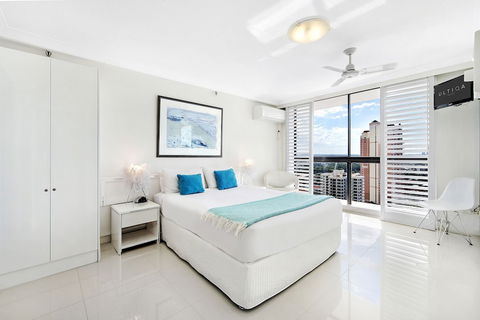 ULTIQA Beach Haven At Broadbeach - Tourism TAS 5