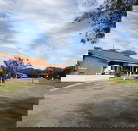 Emu Beach Chalets - Tourism TAS