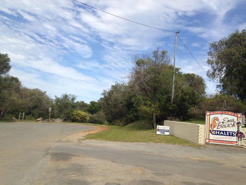 Emu Beach Chalets - Tourism TAS 2