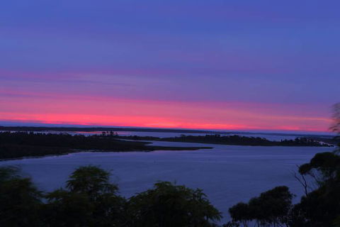 Absolute Lakes Entrance - Tourism TAS 2