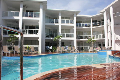 Beaches Port Douglas - Hobart Tourism 1
