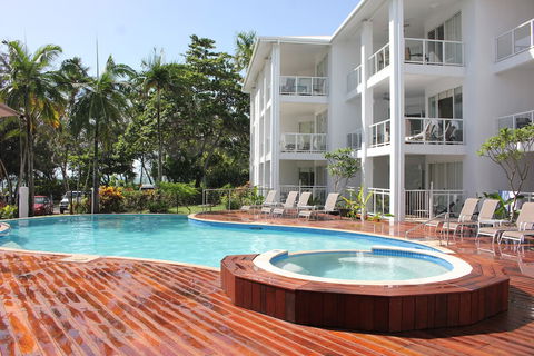 Beaches Port Douglas - Hobart Tourism 2