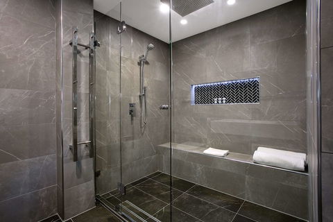 Best Western Sanctuary Inn - Tourism TAS 5