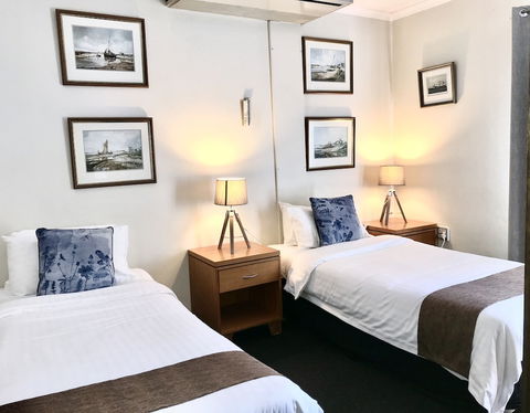 Mariners Court Hotel - Tourism TAS 5