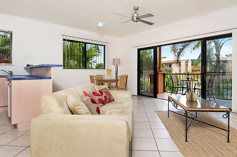 Central Plaza Apartments - Tourism TAS 5