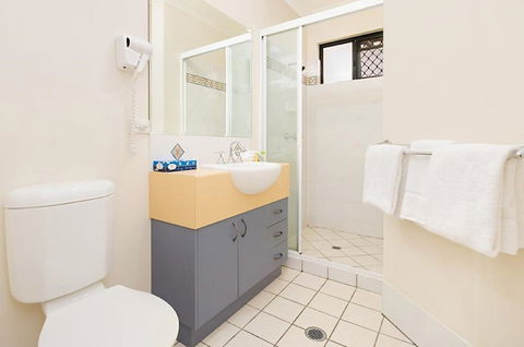 Central Plaza Apartments - Tourism TAS 3