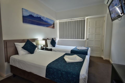 Lees Hotel - Tourism TAS 6
