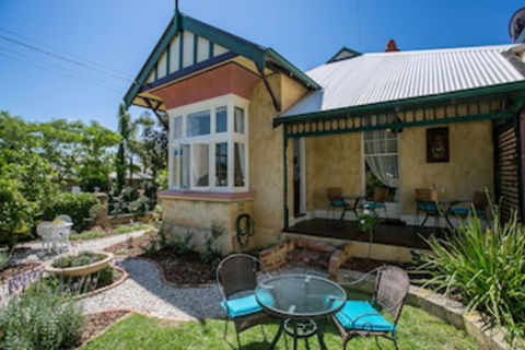 Danum House B & B - Hobart Tourism 0