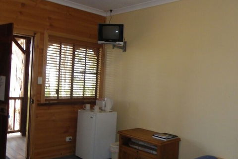 Denmark Waterfront Motel - Tourism TAS 7