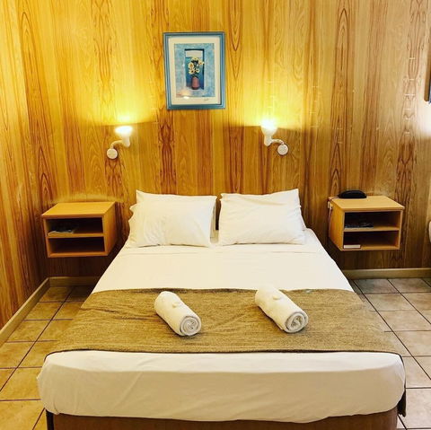 Pine Tree Motel - Tourism TAS 6