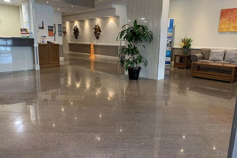 Ocean Plaza Resort - Tourism TAS 7