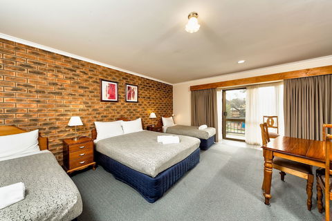 Hume Country Motor Inn - Tourism TAS 5