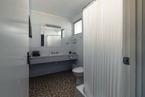 Barclay Motor Inn - Tourism TAS 5