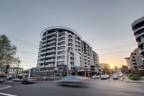 Adina Apartment Hotel Wollongong - Hobart Tourism 0