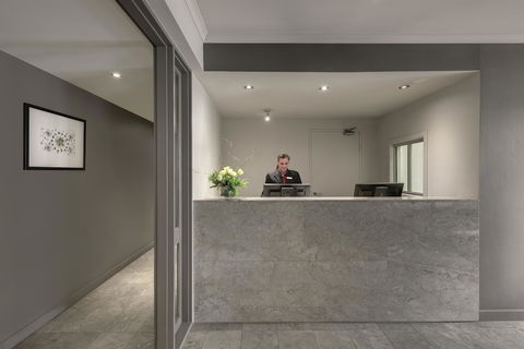 Adina Apartment Hotel Sydney Chippendale - Hobart Tourism 4